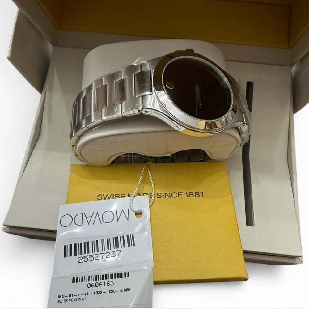 Movado Men’s Swiss Made Watch 40mm Museum Dot Stainless Steel Bracelet (NWT)